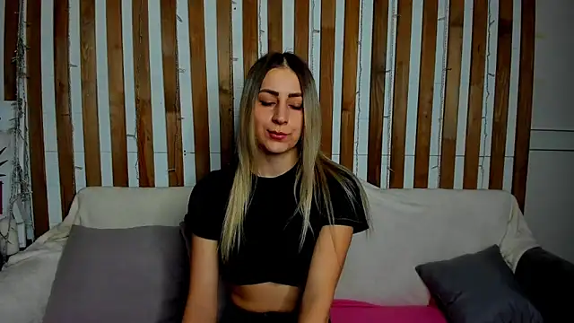 Ellen Ross online show from 02.24.25