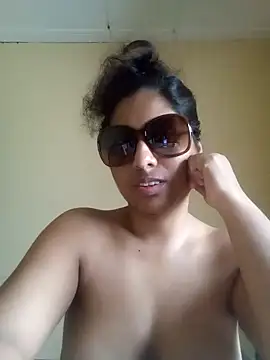 Maya shery online show from 03.19.25