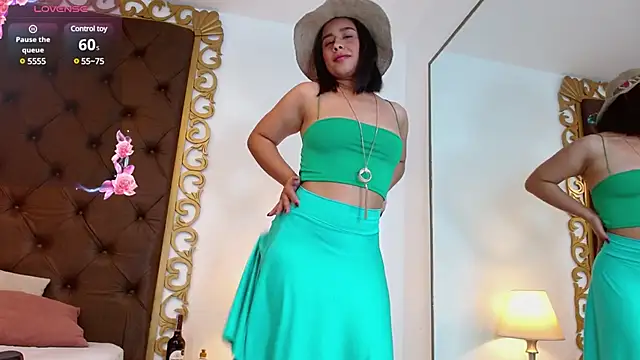 Snapshot of SofiiaMartinez_ chatting on 03.15.25 SofiiaMartinez online show from 03.15.25