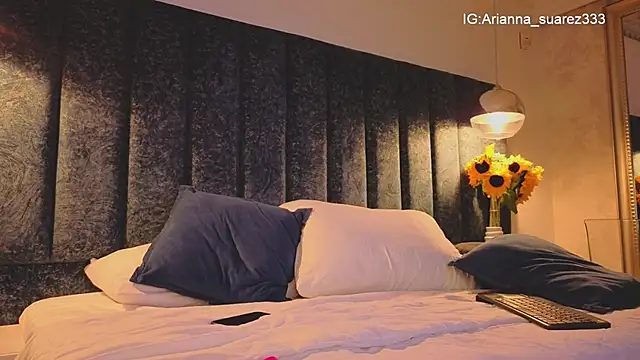 Snapshot of Ariannaa_Suarez1 chatting on 10.24.25 Ariannaa Suarez1 online show from 10.24.25