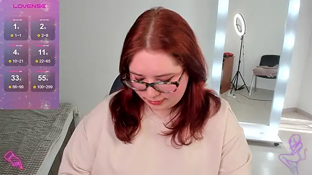 Lily lu one online show from 03.05.25