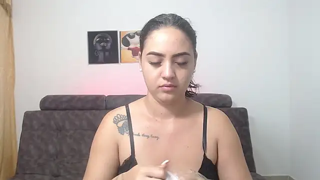 Snapshot of Anthonela_Queen chatting on 03.05.25 Anthonela Queen online show from 03.05.25