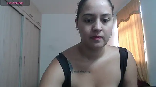 Snapshot of Anthonela_Queen chatting on 10.19.25 Anthonela Queen online show from 10.19.25