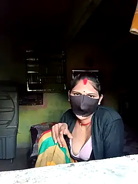Snapshot of Chhavi_Chadha chatting on 10.14.25 Chhavi Chadha online show from 10.14.25