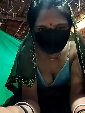 Snapshot of Chhavi_Chadha chatting on 02.16.26 Chhavi Chadha online show from 02.16.26