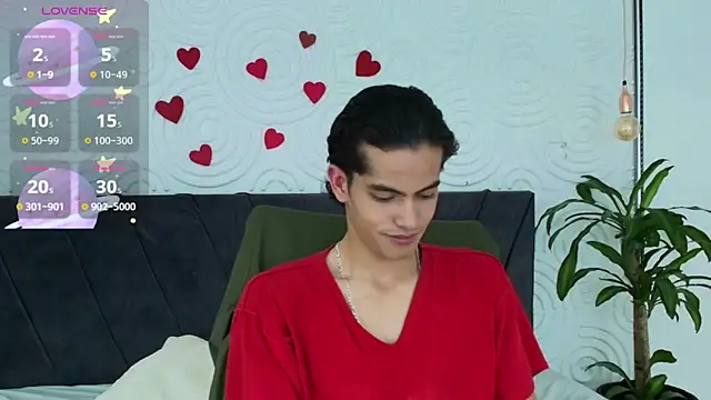 Maximoherrera 16 online show from 04.25.26