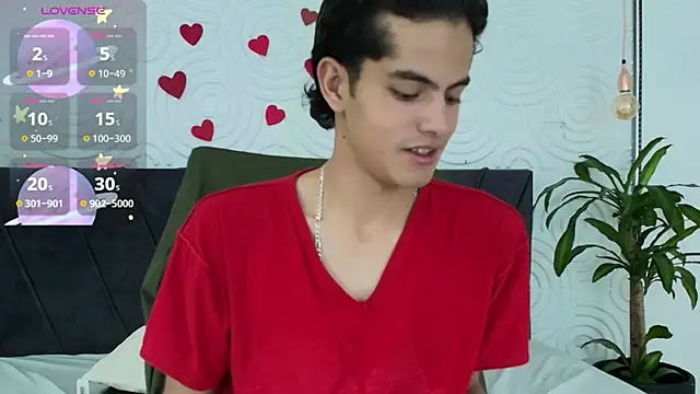 Maximoherrera 16 online show from 04.28.26