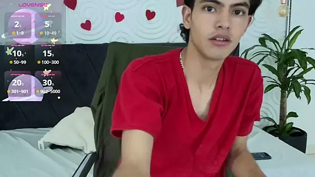 Maximoherrera 16 online show from 05.13.26