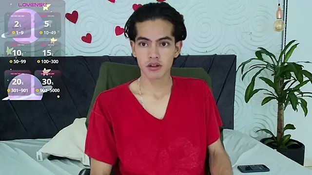 Maximoherrera 16 online show from 05.15.26