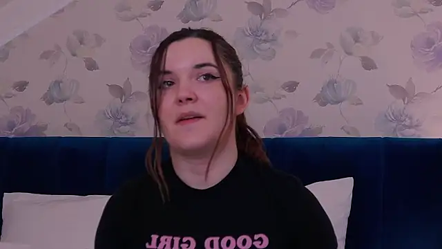 Snapshot of KailyKay chatting on 03.15.25 KailyKay online show from 03.15.25