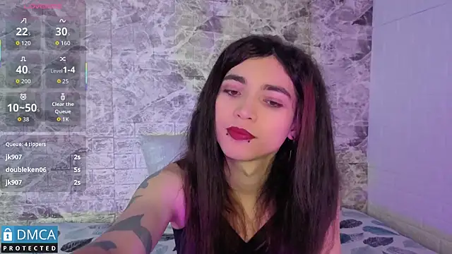 MaeveKuro online show from 10.11.25