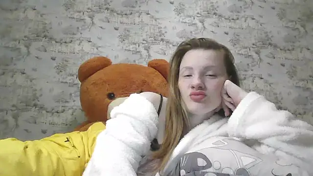 Snapshot of Eveline_May chatting on 02.27.25 Eveline May online show from 02.27.25