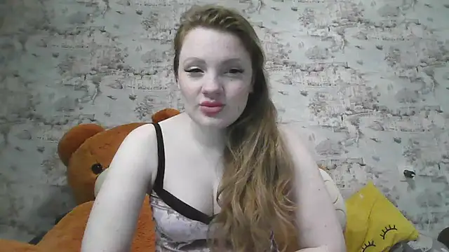 Snapshot of Eveline_May chatting on 03.12.25 Eveline May online show from 03.12.25