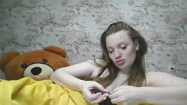 Snapshot of Eveline_May chatting on 03.19.25 Eveline May online show from 03.19.25