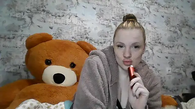 Snapshot of Eveline_May chatting on 10.03.25 Eveline May online show from 10.03.25