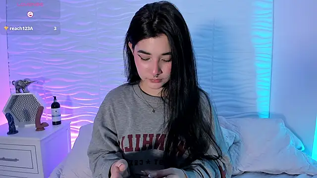 NicoleDallas online show from 03.11.25