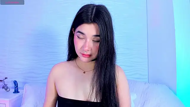 NicoleDallas online show from 03.17.25