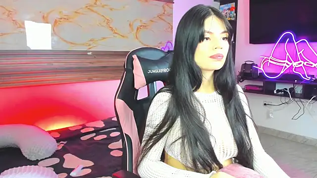 Cloe roouse online show from 11.10.25