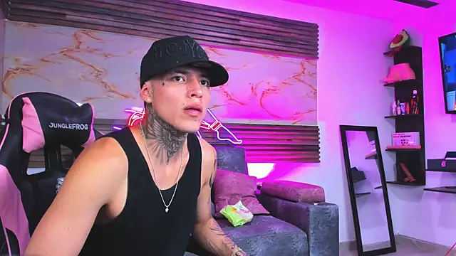 Snapshot of Cloe_roouse chatting on 07.02.26 Cloe roouse online show from 07.02.26