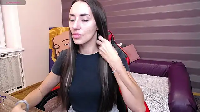 JenniferStone online show from 10.03.25