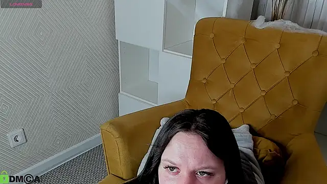 Amy Hall online show from 10.31.25