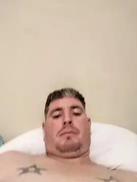 Snapshot of yoslan chatting on 02.16.26 yoslan online show from 02.16.26