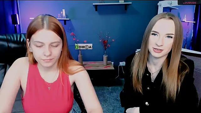 Snapshot of doll_vey chatting on 03.06.25 doll vey online show from 03.06.25
