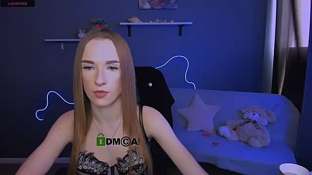 Snapshot of doll_vey chatting on 03.14.25 doll vey online show from 03.14.25