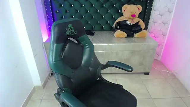 Sarah evansm online show from 12.20.25