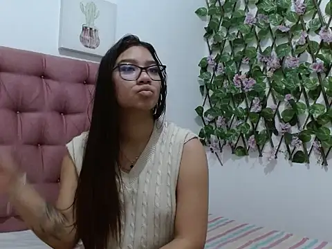 yousweet-Scarett online show from 09.25.25