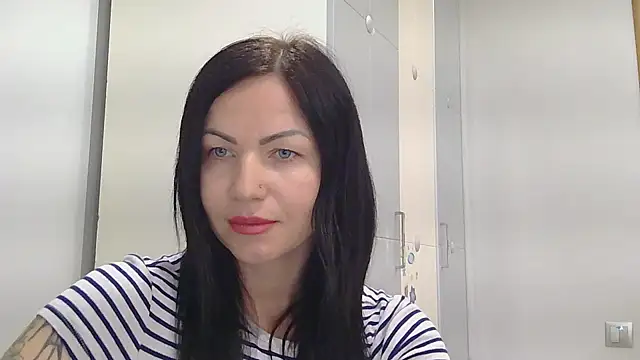 MystaLuuna online show from 03.02.25