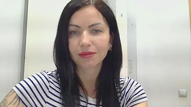 MystaLuuna online show from 03.02.25