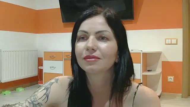 MystaLuuna online show from 03.04.25