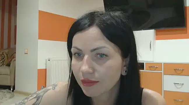 MystaLuuna online show from 03.11.25