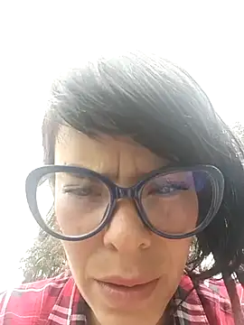 Snapshot of Ali3Martin chatting on 03.21.25 Ali3Martin online show from 03.21.25