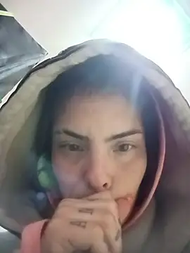 Snapshot of Ali3Martin chatting on 02.14.26 Ali3Martin online show from 02.14.26