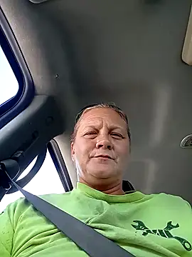 wetnwildforyou online show from 10.17.25