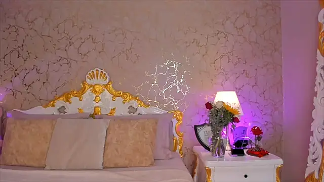 Snapshot of ScarlettWallace chatting on 09.26.25 ScarlettWallace online show from 09.26.25