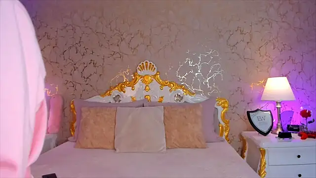 Snapshot of ScarlettWallace chatting on 11.01.25 ScarlettWallace online show from 11.01.25