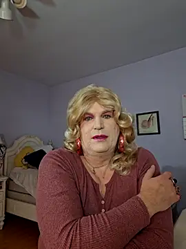 Snapshot of Victoriatv1 chatting on 12.08.24 Victoriatv1 online show from 12.08.24