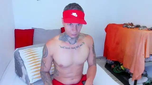 Snapshot of damian_c12 chatting on 03.04.25 damian c12 online show from 03.04.25