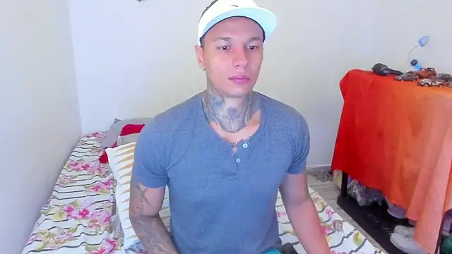 Snapshot of damian_c12 chatting on 03.08.25 damian c12 online show from 03.08.25