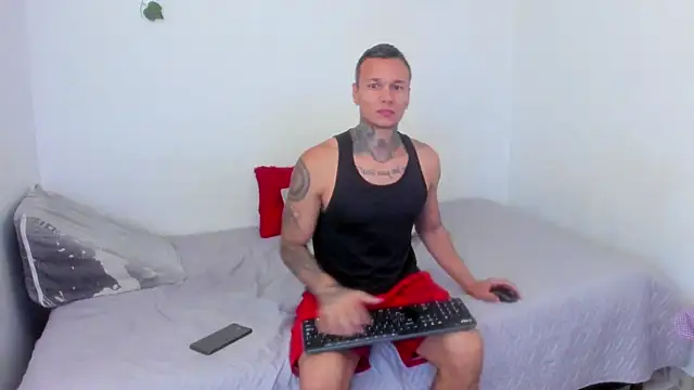 Snapshot of damian_c12 chatting on 03.20.25 damian c12 online show from 03.20.25