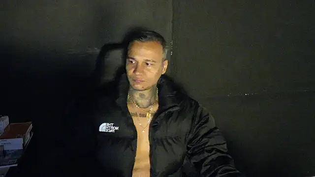 Snapshot of damian_c12 chatting on 03.08.26 damian c12 online show from 03.08.26