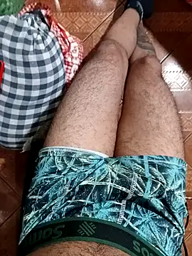 Poptrezegostoso online show from 10.21.25