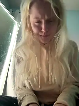 sluttypumpkin online show from 09.19.25