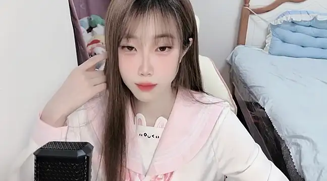 vivian-vv online show from 03.02.25
