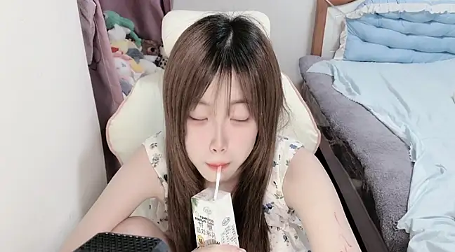 vivian-vv online show from 03.16.25