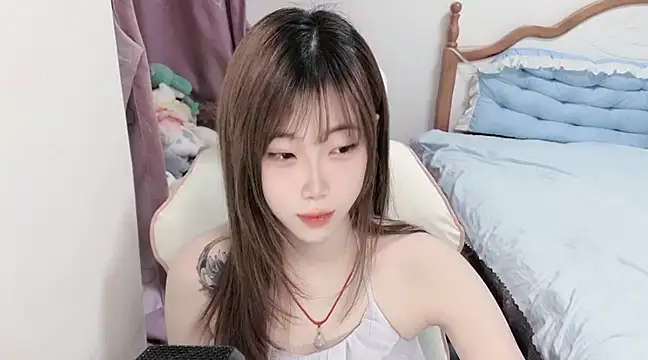 vivian-vv online show from 03.19.25