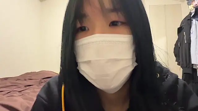 Snapshot of daiyo_kai_Gutara chatting on 05.29.26 daiyo kai Gutara online show from 05.29.26